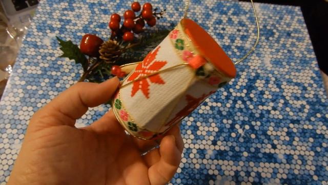 "Christmas drums". Рождественский барабан для елочки. смотреть онлайн