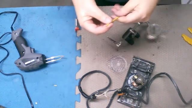 Black and Decker Sander Repair and Tear Down BOLTR смотреть онлайн
