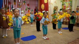 Танец - вход на осенний праздник. Средняя группа «Радуга» #детскийсад #осеньвдетскомсаду #осень