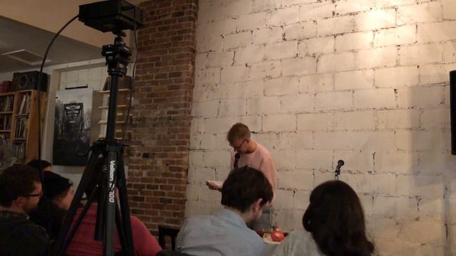 Tall blonde with glasses eats shit on camera. смотреть онлайн
