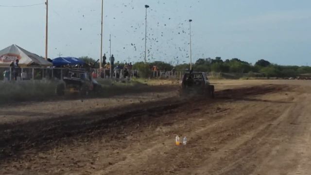 Cheyenne Vs La Wila   Zoqueteadas En Anahuac (mayo 14 Del 2016 )