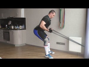 Тяга резины снизу в наклоне: техника и нюансы