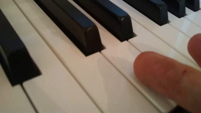 Yamaha P125 - How To Play With Headphones