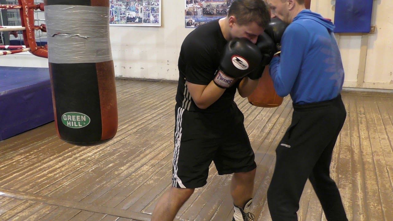 Бокс: неожиданный апперкот в клинче (English subs) смотреть онлайн