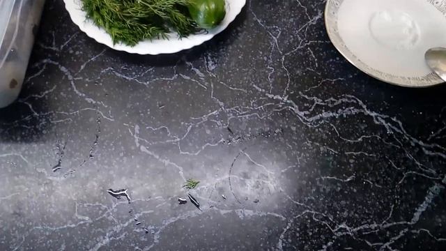 Салат из сельди.Очень вкусно и бюджетно. смотреть онлайн