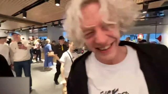 ХАЗЯЕВА ПРОБУЮТ НОВЫЙ МАК(Вкусно и точка) | PARADEEVICH KORESHZY FRAMETAMER DILLBLIN KUERTOV