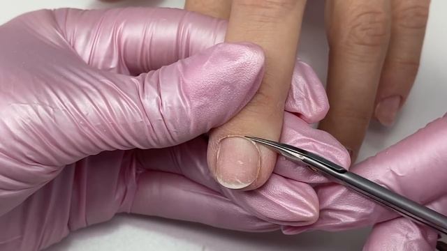 Сама сняла гель лак ? Тонкие слоящиеся ногти / первый Аппаратный маникюр смотреть онлайн