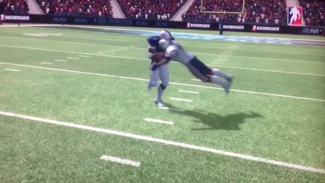 Backbreaker Testing The Euphoria Physics Engine смотреть онлайн