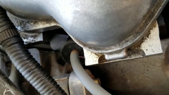 Spark Plug Wire Leak - 1997 Ford Escort 2.0L смотреть онлайн