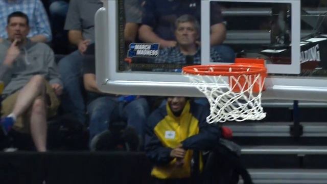 Mohamed Bamba's double-double leads way for Texas in NCAA Tournament loss смотреть онлайн