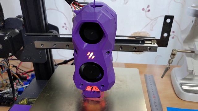 KINGROON kp3s 에 Sealthburner 장착하고 시험 출력 중 смотреть онлайн