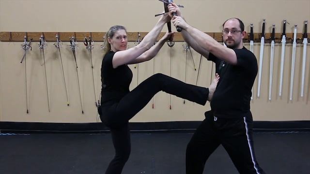 Can You Kick in a Sword Fight? - Showcasing HEMA смотреть онлайн