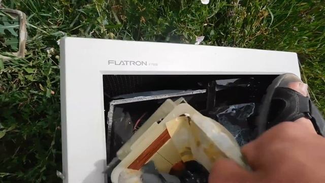 LG Flatron F700B képcsöves crt monitor eltérítő tekercs Réz kiszedése смотреть онлайн
