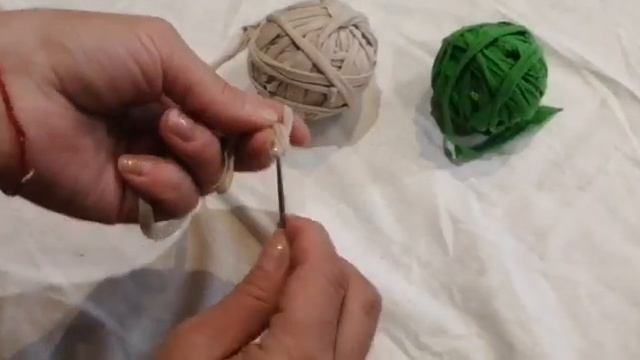 Коврик из старой одежды, трикотажные коврик, трикотажная пряжа своими руками смотреть онлайн