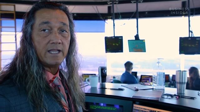 What It Takes To Be An Air Traffic Controller At The World's Busiest Airport смотреть онлайн