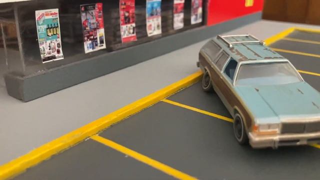 1979 Ford LTD Country Squire by Terminator 2; 1/64 Greenlight. смотреть онлайн