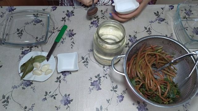 Как готовить портулак? Маринованный портулак.Ինչպես պատրաստել համեղ դանդուռ։ Մարինացված ԴԱՆԴՈՒՌ։ смотреть онлайн