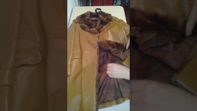 МАГАЗИН "ОДЕЖДА МИРА" Секонд хенд .Куртки и кожа. смотреть онлайн
