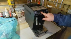 DeLonghi Autentica  температура кофе, таймер отключения,  жёсткость воды.  ETAM 29.510.SB