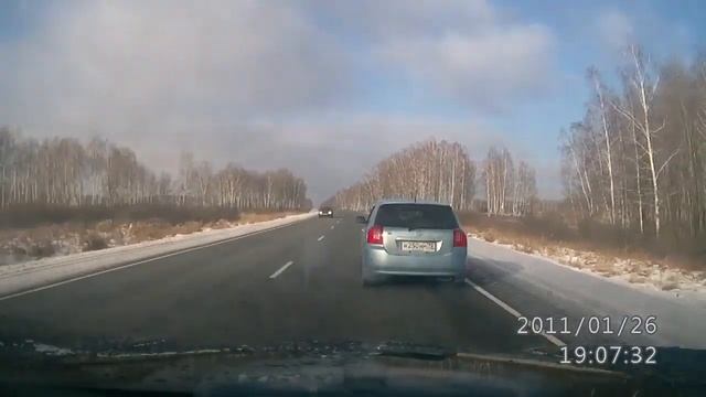 Смертник на фуре трасса Омск - Тюмень Trim смотреть онлайн