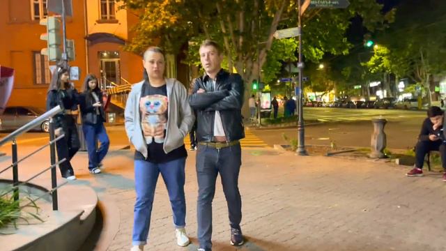 Как одеваются в Ереване.Beautiful night Yerevan!❤️💙🧡. 时尚与风格 смотреть онлайн