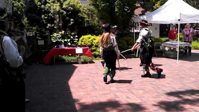 Apple Tree Morris - Luther Burbank House - Mother's Day - Knuckles смотреть онлайн