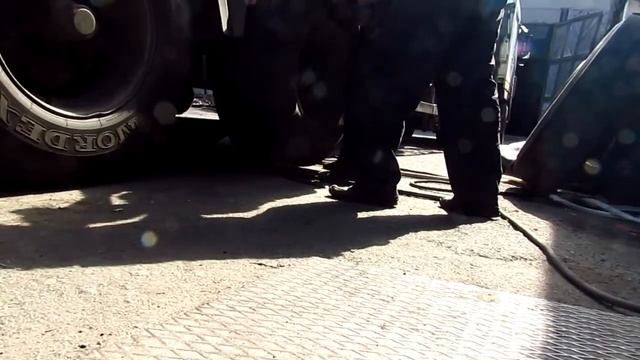 № 224 Выходные. Проверка прицепа. Работа на цементовозе. смотреть онлайн