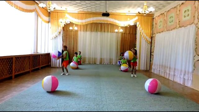 танец с мячами МБДОУ " Детский сад №79"г.о. Самара смотреть онлайн
