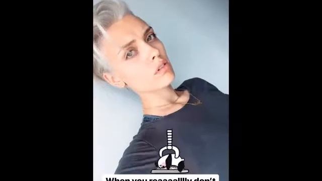Wallis Day Star of Krypton Instagram Stories 08042018 смотреть онлайн