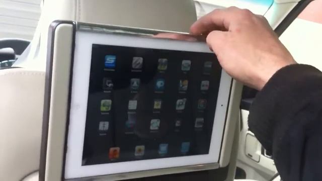 2012 Range Rover iPad 2 docking system смотреть онлайн