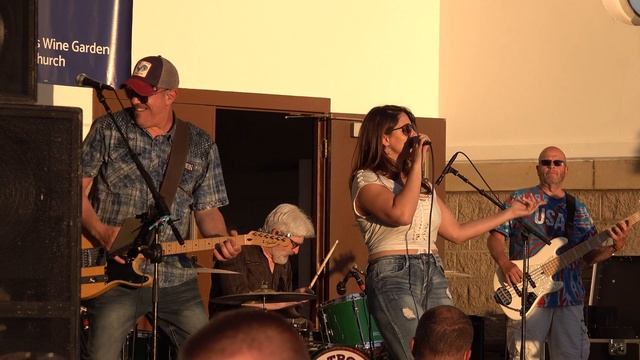 Seneca River Days 2022 Dirt Road Ruckus Song: Here For The Party with Sony FDR AX700 4k 6/10/2022 смотреть онлайн