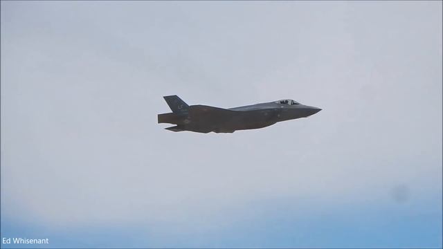 F-35 Lightning II Start-Up & Flight Demo, Like Pilot ejects from F-35B near White Settlement, Texas смотреть онлайн