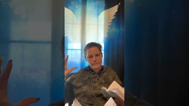Check out the starseed oracle & a mini read with me ! смотреть онлайн