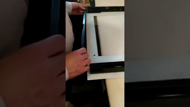 Моем стеклянную дверцу духовки. смотреть онлайн