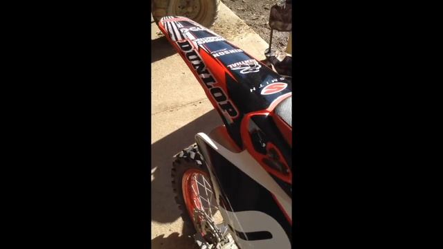 Start-up of my 06 Honda Crf250r смотреть онлайн