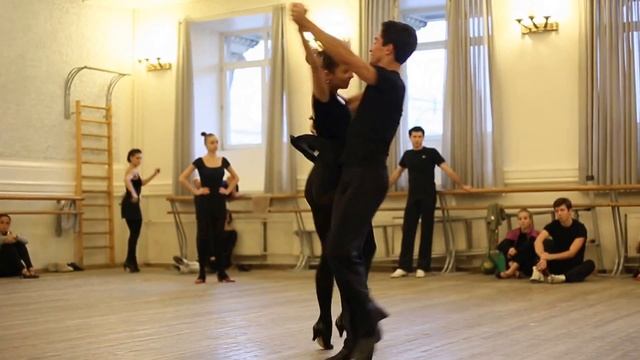 «Вечер в таверне» смотреть онлайн