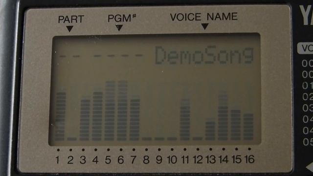 Yamaha MU5 - General Midi Tone Generator - Demo Song (Stereo) смотреть онлайн