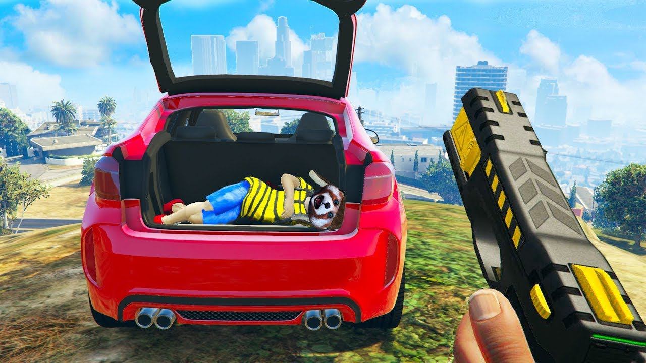 Мой СТАРШИЙ БРАТ СПАСАЕТ МЕНЯ от ПОХИТИТЕЛЯ в ГТА 5 РП смотреть онлайн