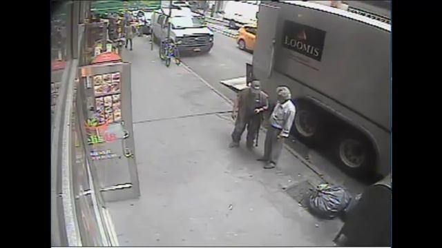 Suspect in Midtown gold flake theft, 9/29/2016 смотреть онлайн