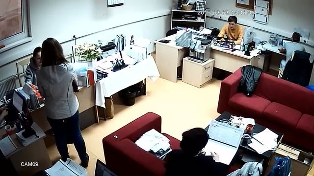 Видео с камеры MATRIX MT-DW720AHD20LN при искусственном освещении смотреть онлайн