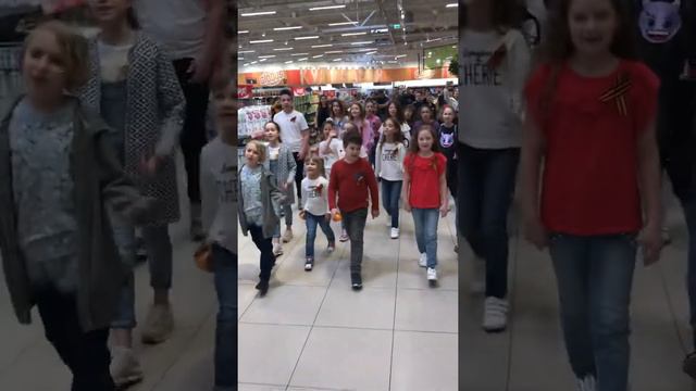 Поздравление с Днём Победы! Дети спели! смотреть онлайн