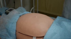 Выслушивание сердцебиение плода