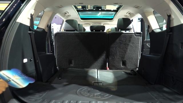 2023 HongQi HS7 Exterior and interior space dynamic video (4K) смотреть онлайн