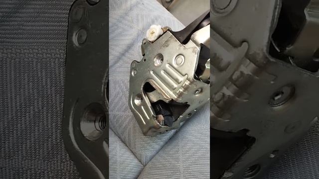 Открывается дверь на ходу Mercedes w124 смотреть онлайн