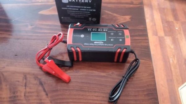 Unboxing: YONHAN Automatic Car Battery Charger