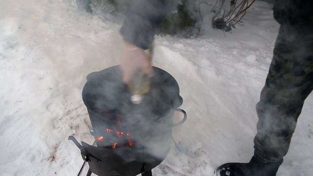 Куриные ножки с картофелем в мундире в казане смотреть онлайн