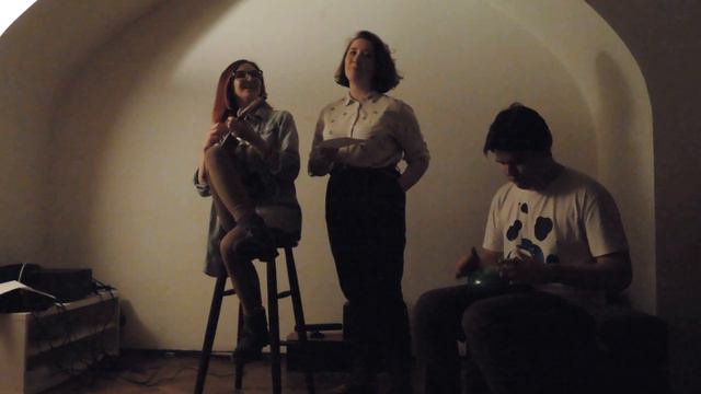 Юлианна Лиховских, Рената Зубаирова и Марат Ханов — The lion sleeps tonight (The Tokens cover) смотреть онлайн