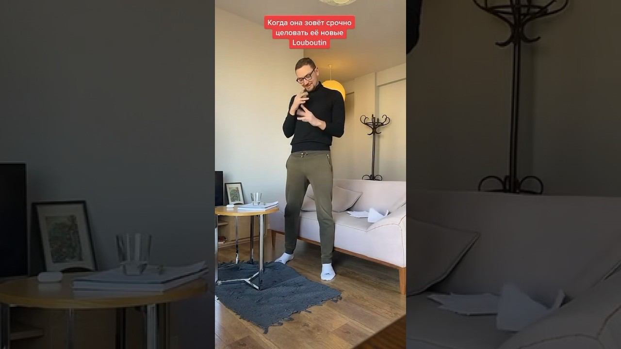 ❤️❤️❤️Ты знаешь, какой подружке это скинуть #юмор #мем #прикол #фетиш #лабутены #шпильки #каблук смотреть онлайн