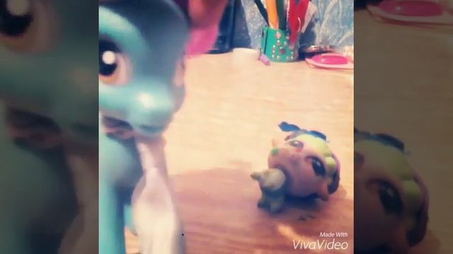 LPS: MV " Мокрая девочка" смотреть онлайн