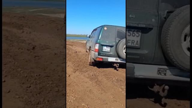 Отличный автомобиль для поездок вне дорог. #ниссанпатрол #offroad #путишествия #рыбалка смотреть онлайн